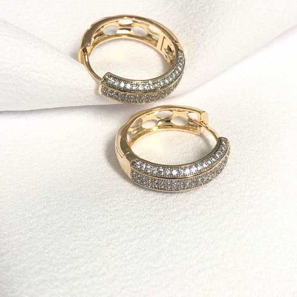 Jewelry - 18k Gold Filled Diamond Huggie Earrings